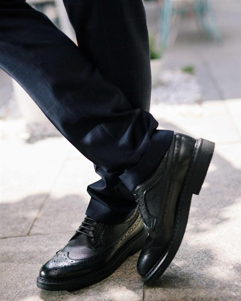 Pantof cu pantalon la dunga